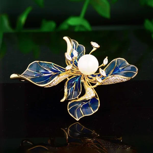 Five Bloom Pin