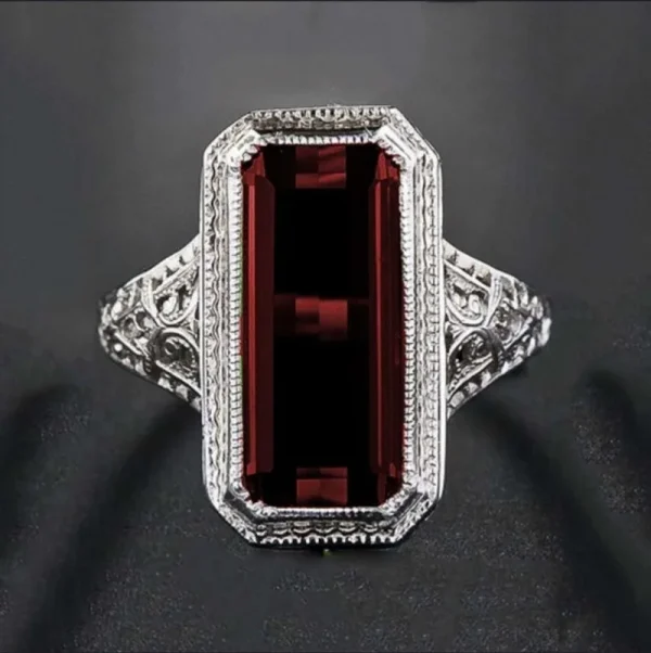 Emerald Retro Diamond Band Rings
